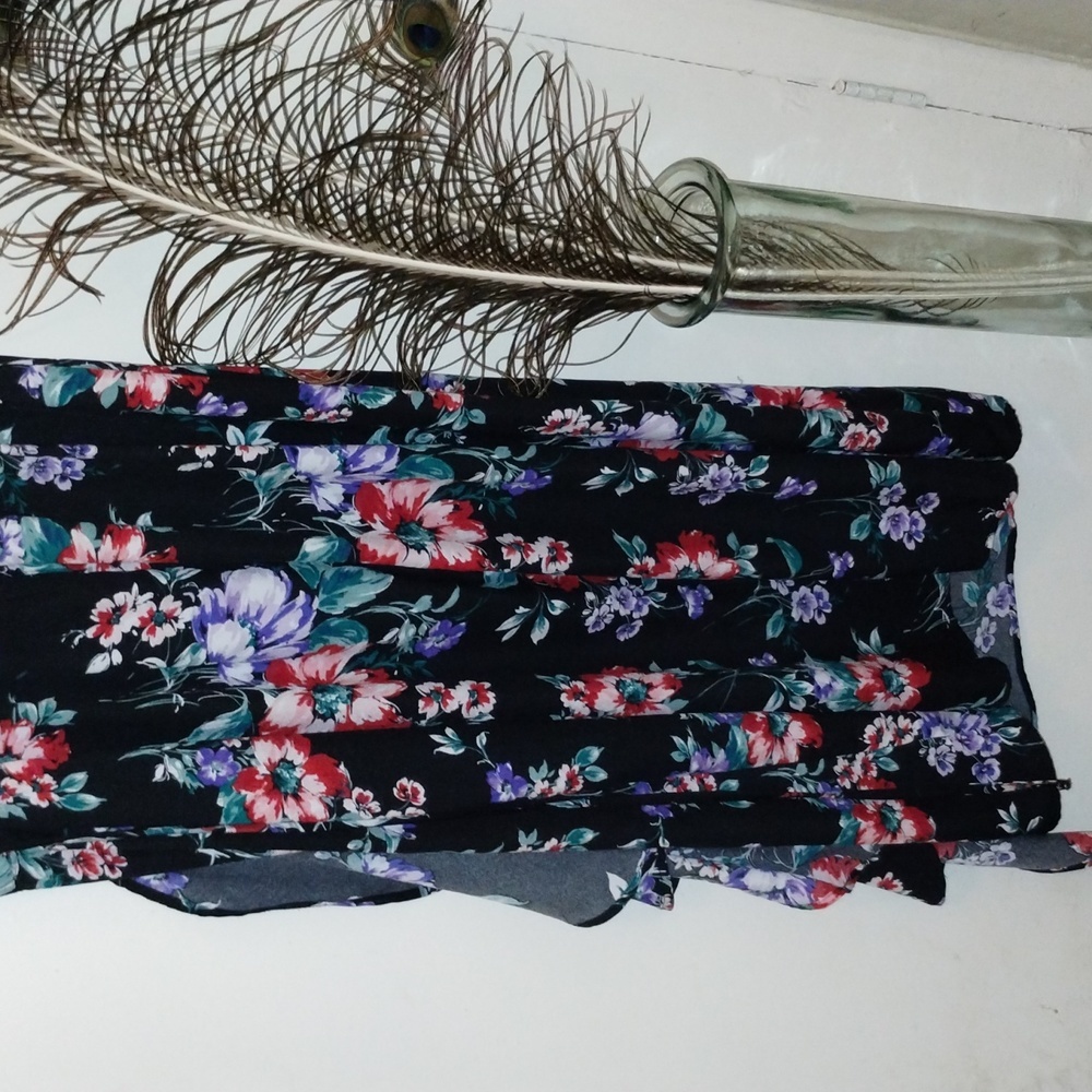 ⭐XHILARATION Wrap Floral Dress Black and Purple Women's Size Small - Picture 7 of 12